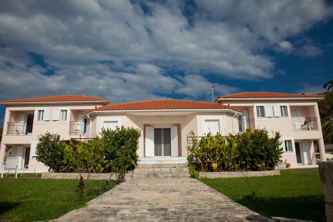 Cavaliere Houses Lixouri Buitenkant foto