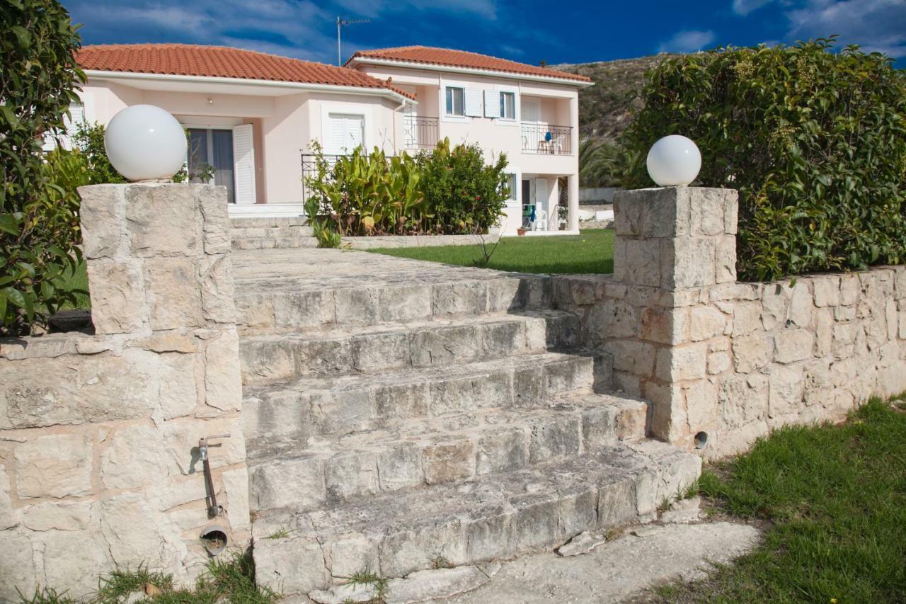 Cavaliere Houses Lixouri Buitenkant foto